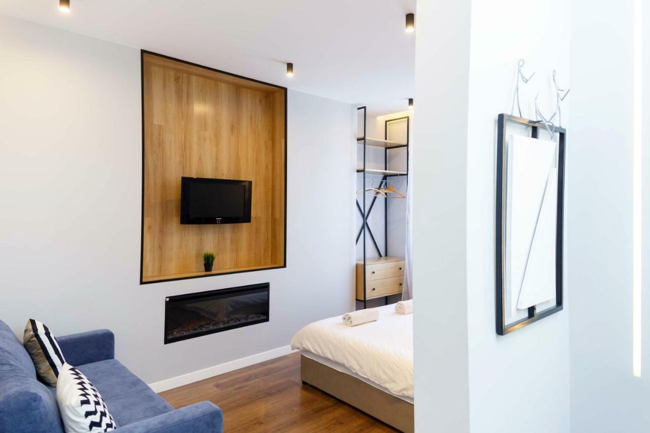 Loft In Old Ac Fireplace